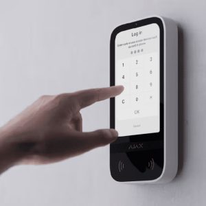 Keypad Clavier sans fil - déverouillable avec une carte porte-clé ou mobile - Alarme en Charente-Maritime 17